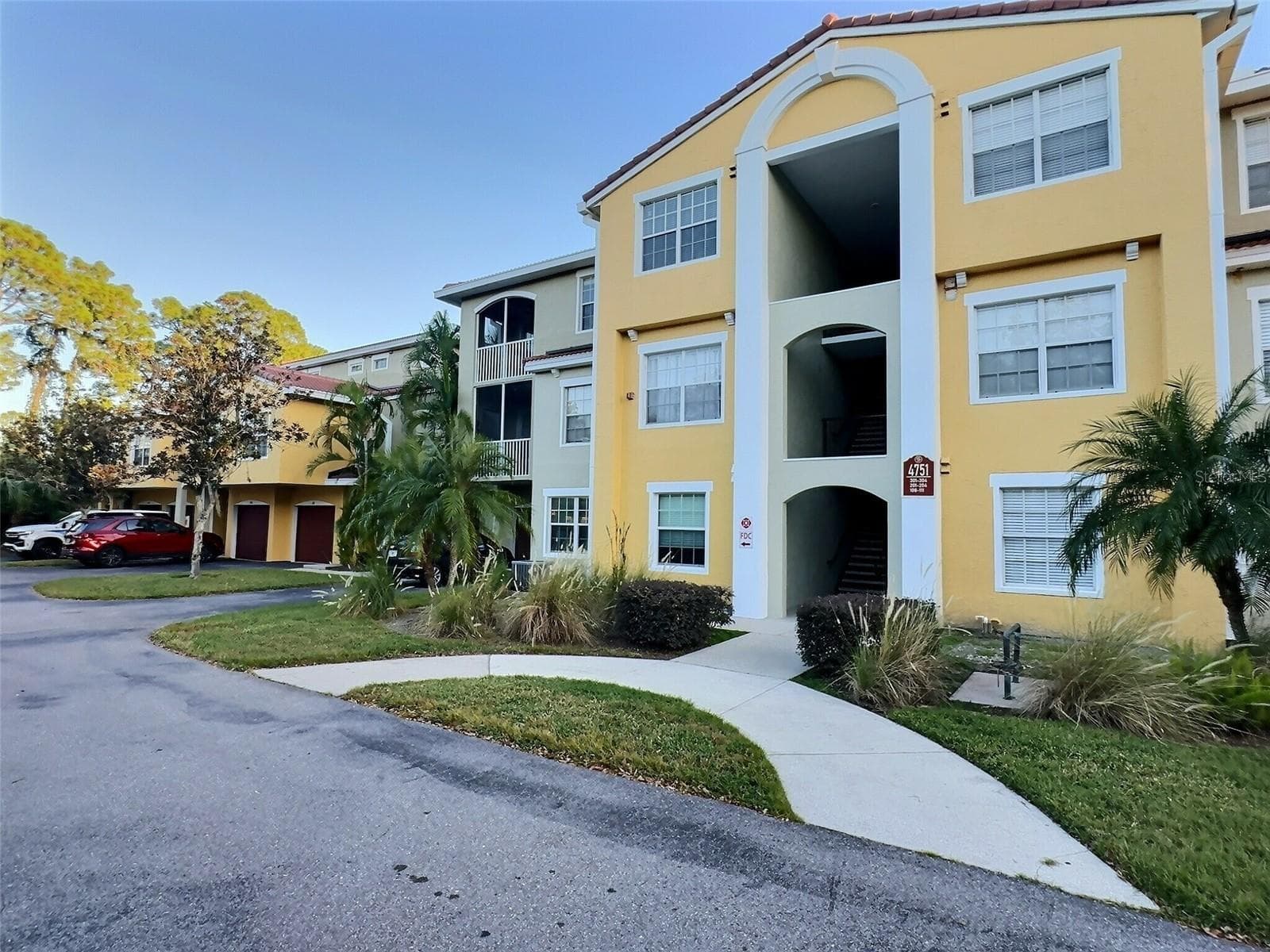 Condominium at 4751 TRAVINI CIR #4-105, SARASOTA, photo 3 of 35