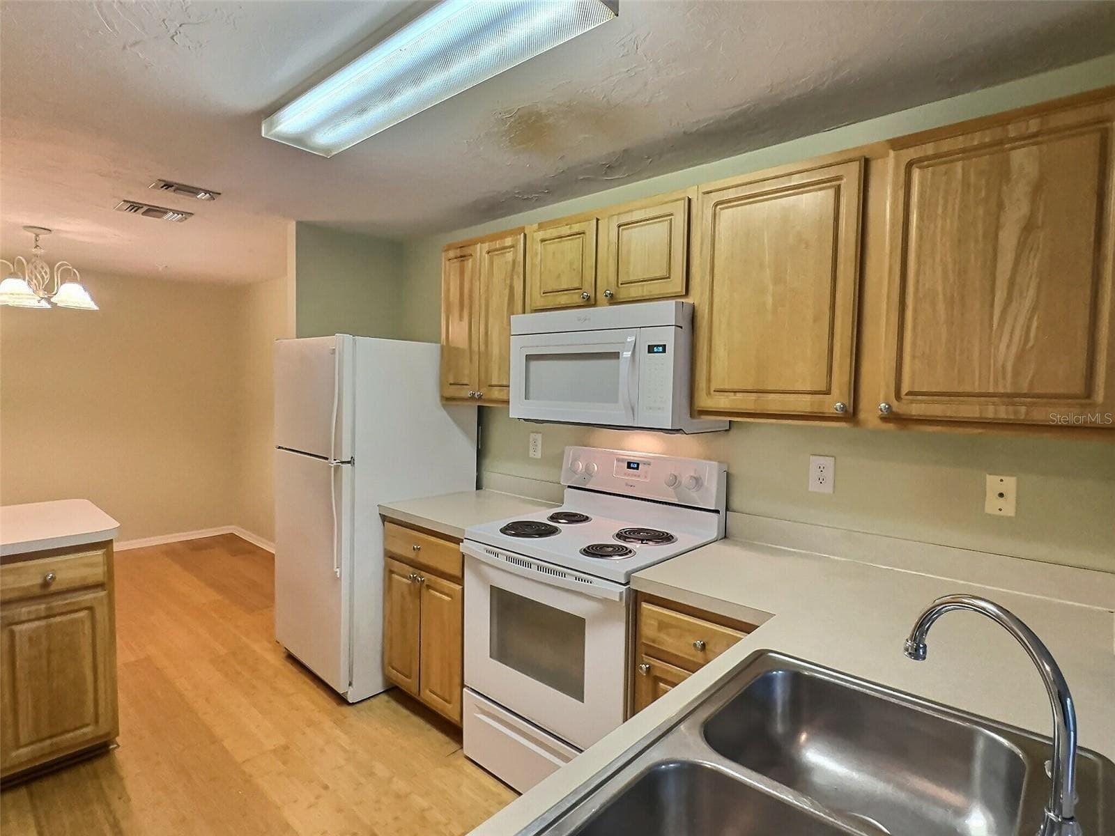 Condominium at 4751 TRAVINI CIR #4-105, SARASOTA, photo 26 of 35
