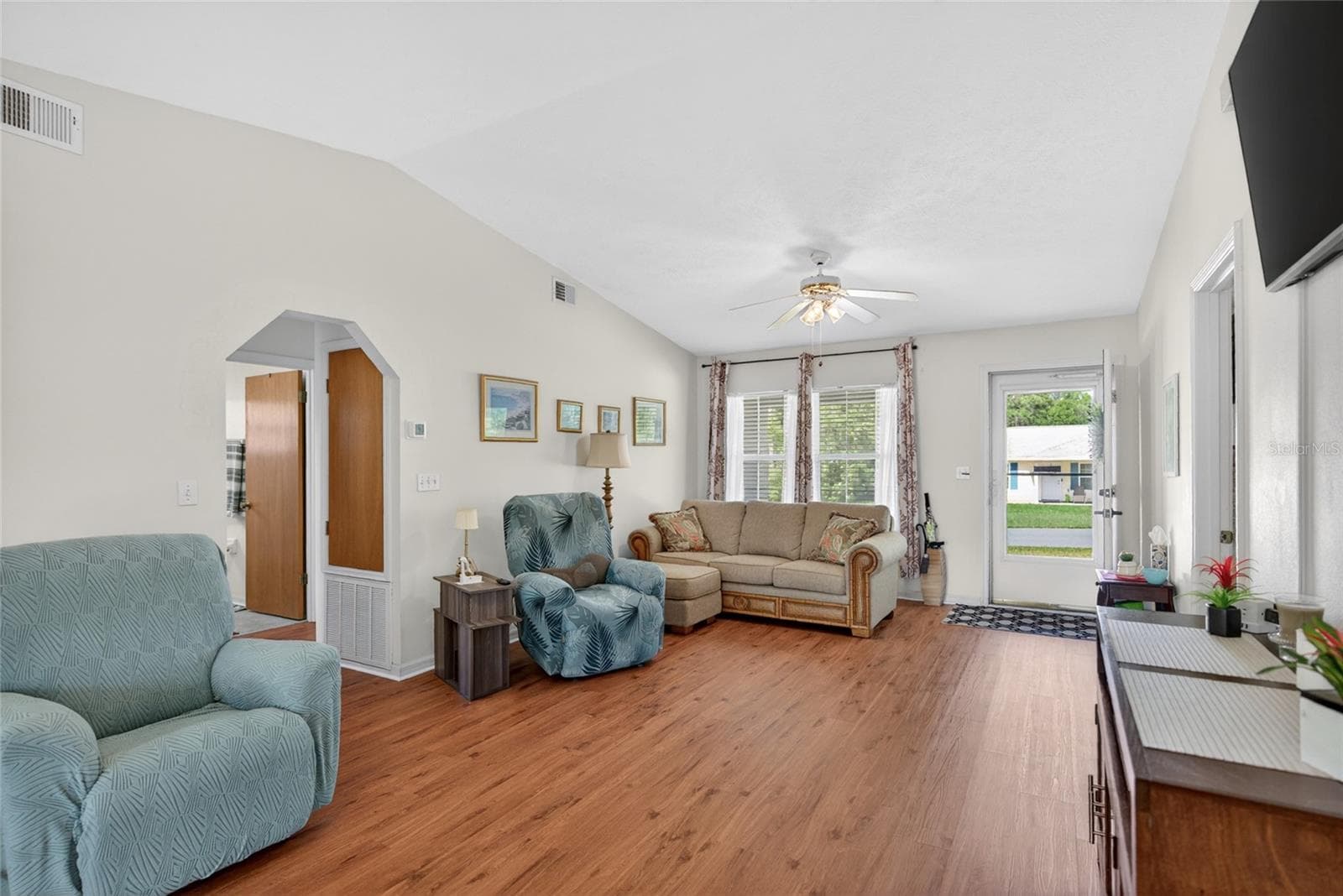 Single Family Residence at 42 LARCH RADL, OCALA, photo 6 of 21