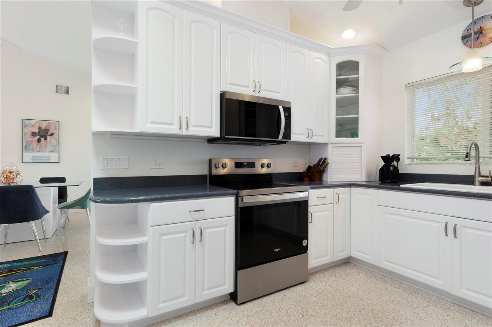Well designed & efficient kitchen space - 11855 4TH ST E, TREASURE ISLAND