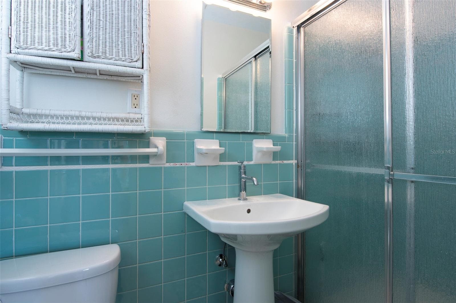 And a second en suite bathroom attached - 11855 4TH ST E, TREASURE ISLAND