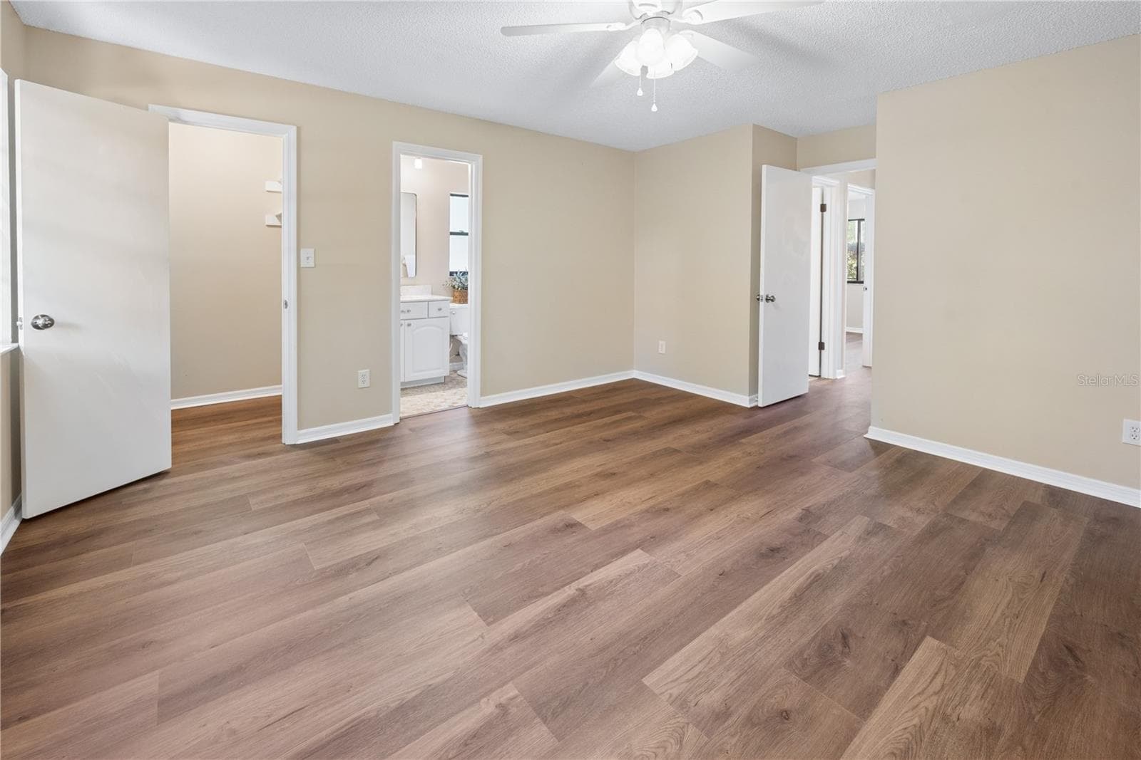 Single Family Residence at 950 S LAWRENCE BLVD, KEYSTONE HEIGHTS, photo 19 of 41