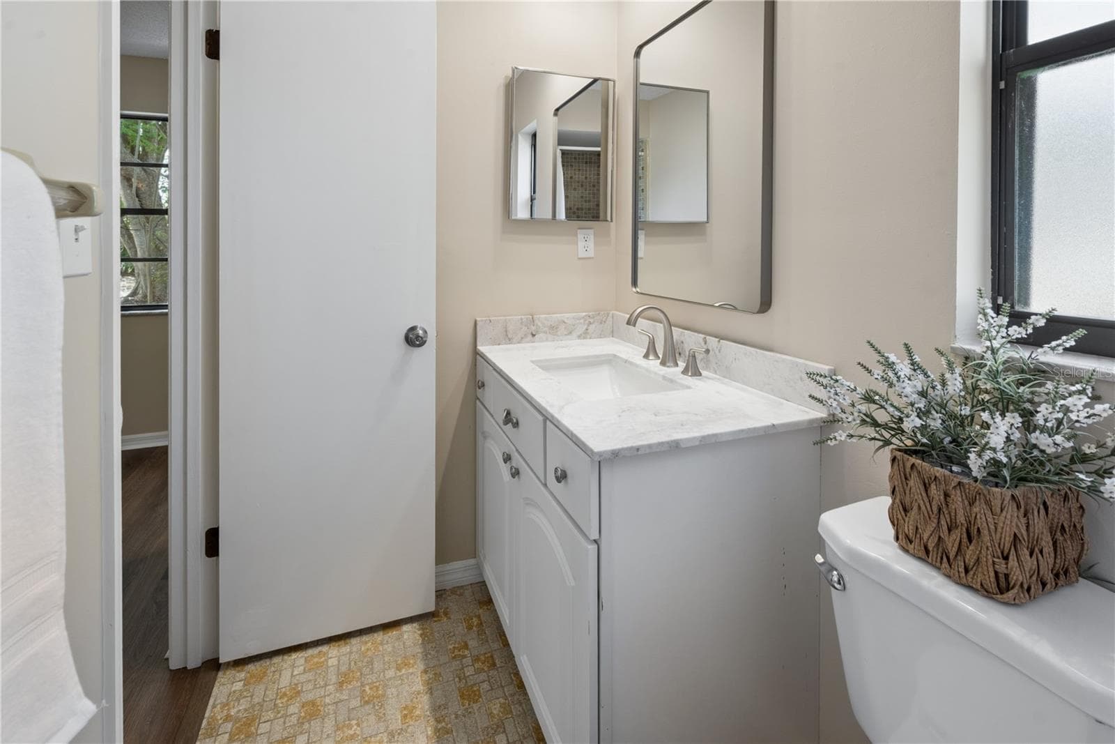 Single Family Residence at 950 S LAWRENCE BLVD, KEYSTONE HEIGHTS, photo 23 of 41