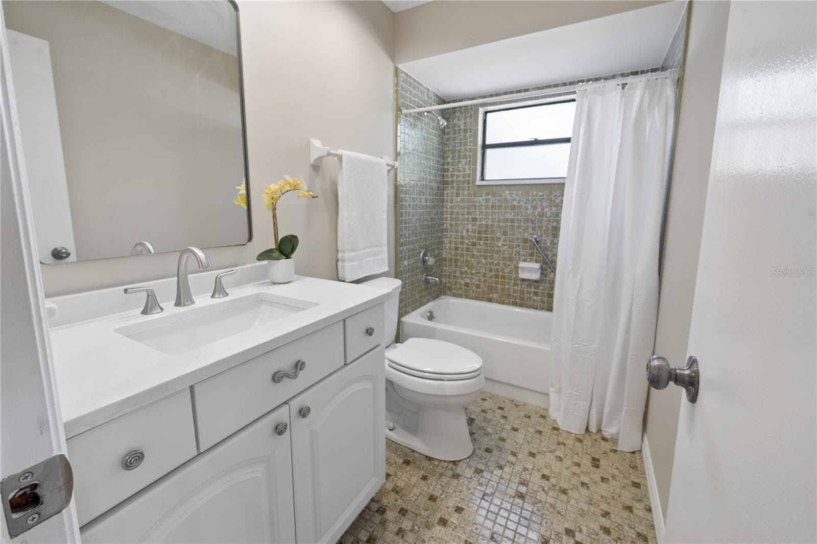 Single Family Residence at 950 S LAWRENCE BLVD, KEYSTONE HEIGHTS, photo 27 of 41