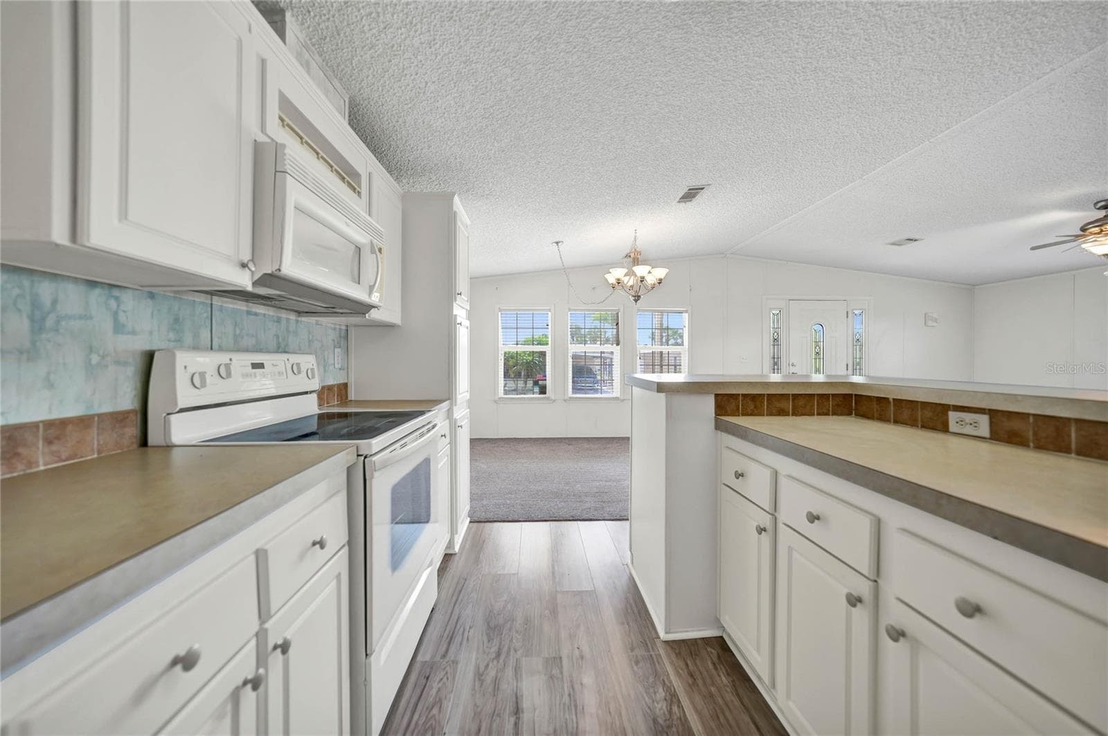Manufactured Home at 2100 KINGS HWY #206, PORT CHARLOTTE, photo 8 of 28