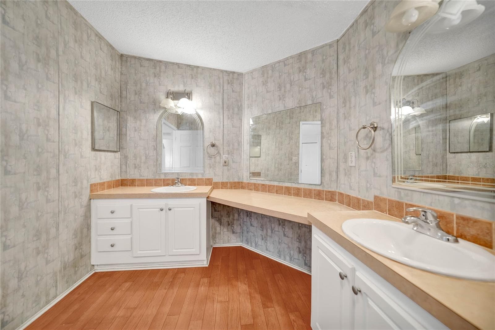 Manufactured Home at 2100 KINGS HWY #206, PORT CHARLOTTE, photo 17 of 28