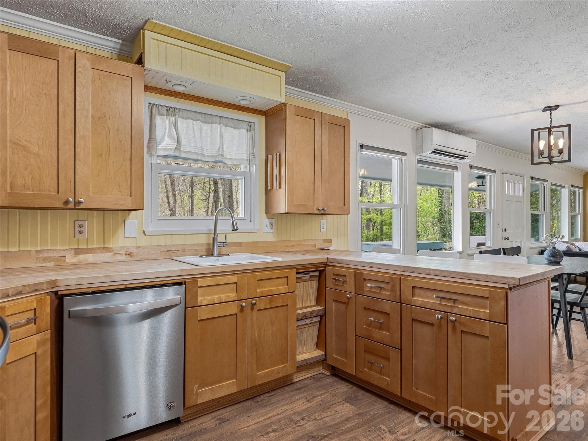 Single Family Residence at 36 Dogwood Drive, Maggie Valley, photo 12 of 39