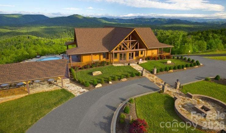 Pisgah Mountain Lodge - Lenoir