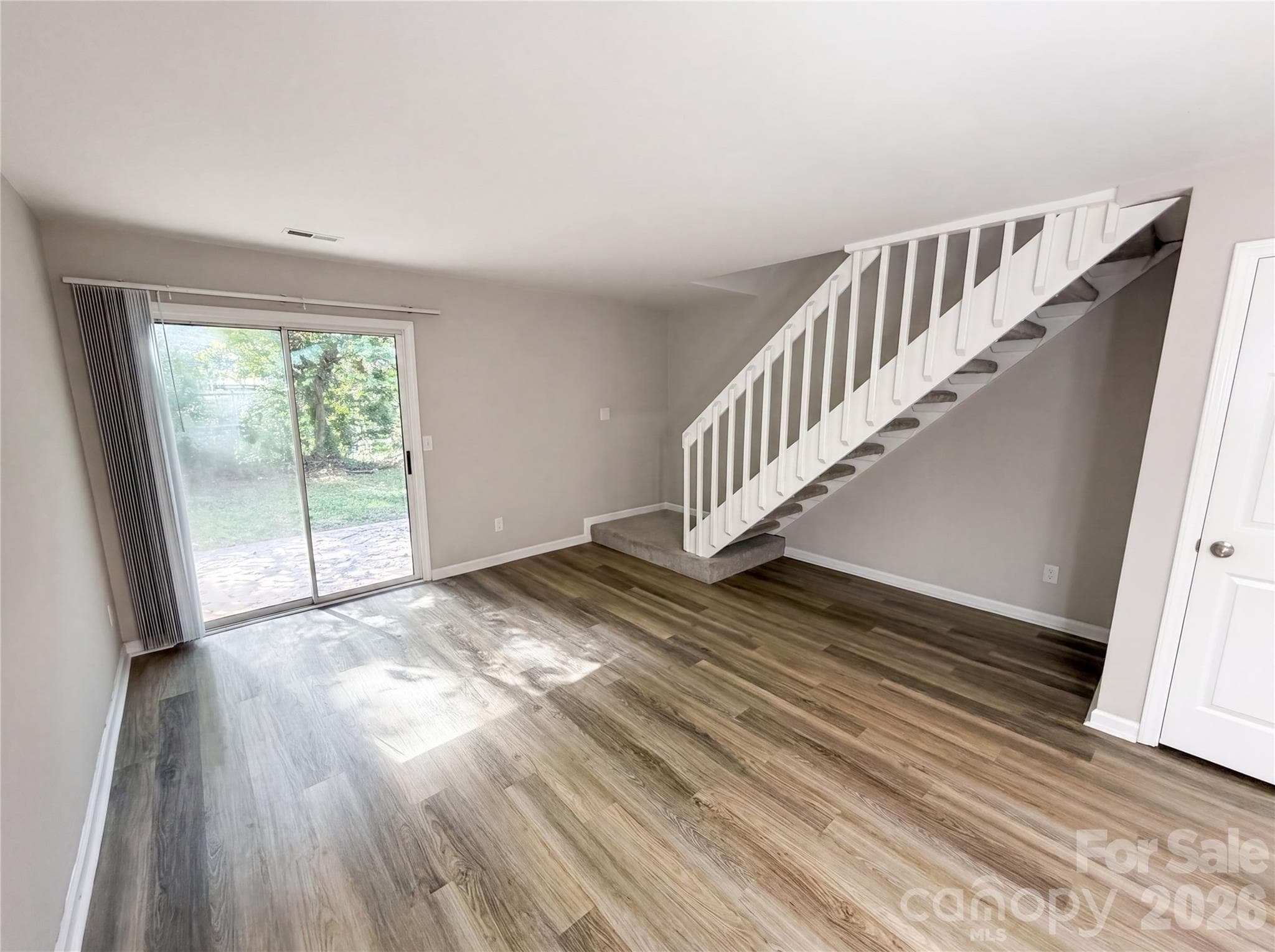 Townhouse at 4037 Briarhill Drive, Charlotte, photo 3 of 18