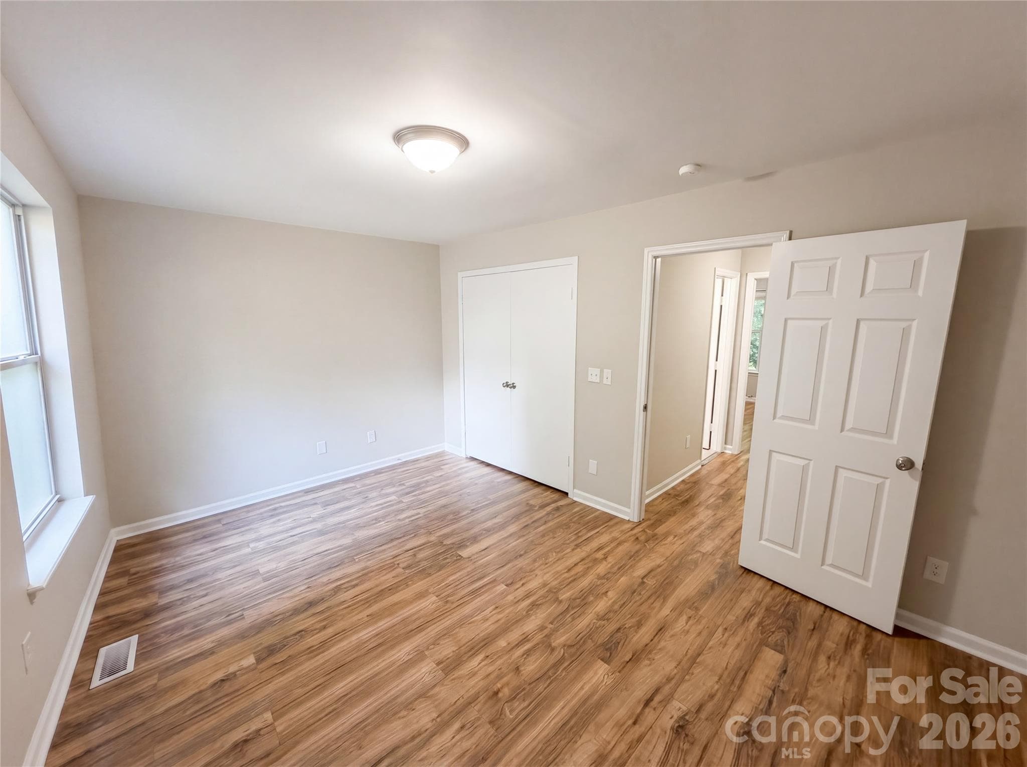 Townhouse at 4037 Briarhill Drive, Charlotte, photo 4 of 18
