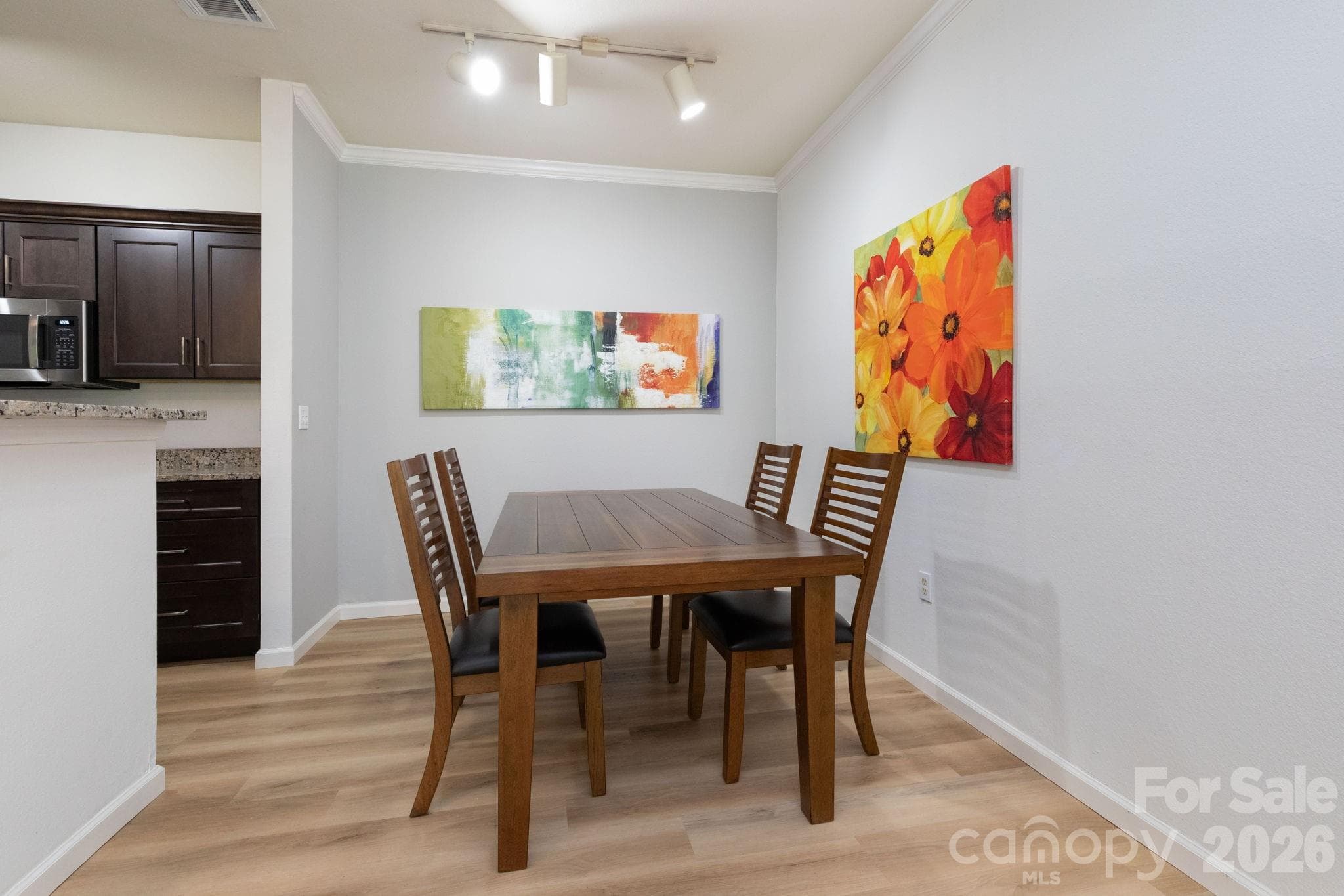 Dining Area - 400 Vista Lake Drive, Candler