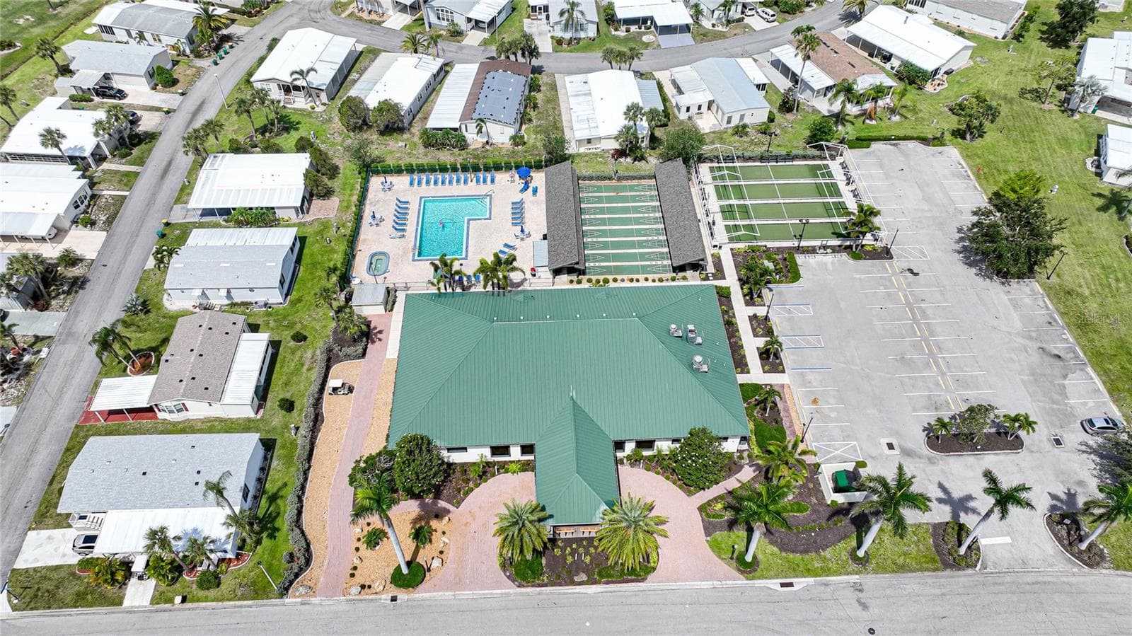 Manufactured Home at 2100 KINGS HWY #517, PORT CHARLOTTE, photo 30 of 40