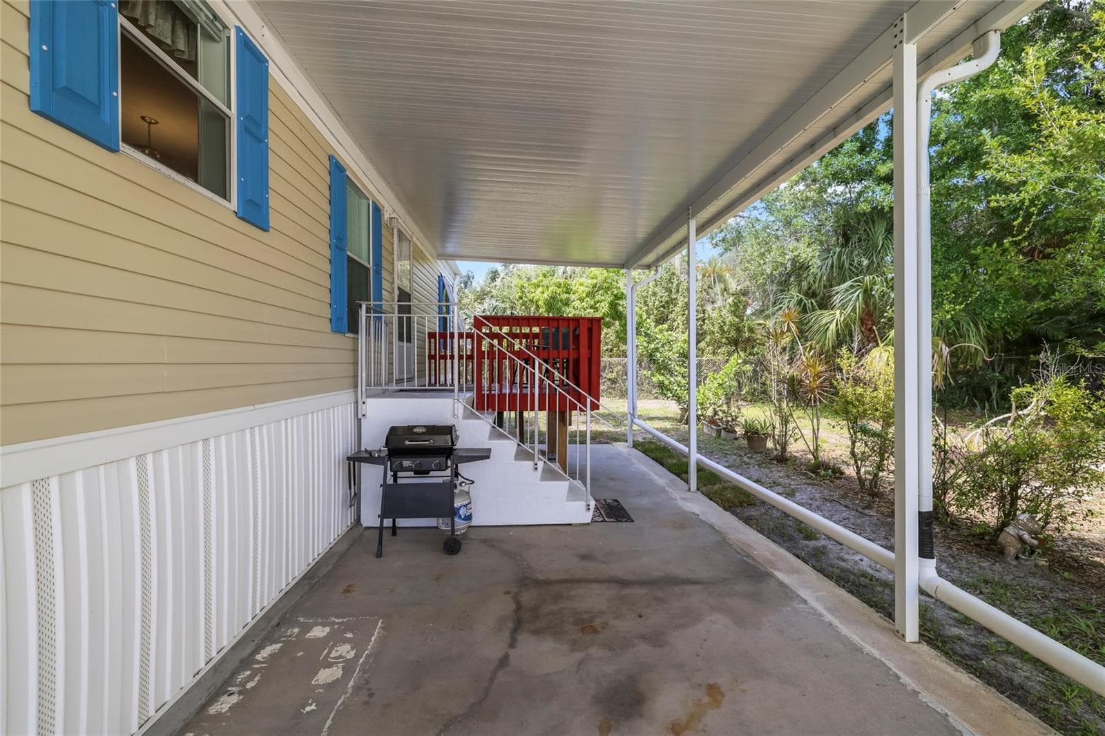 Manufactured Home at 2927 COQUINA ESPLANADE, PUNTA GORDA, photo 30 of 36