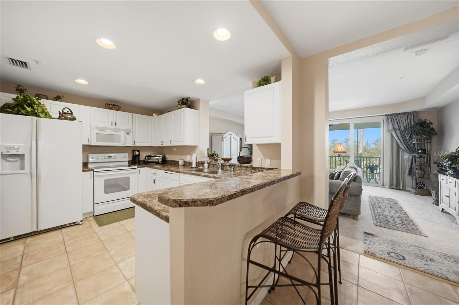 Condominium at 255 W END DR #3306, PUNTA GORDA, photo 11 of 53