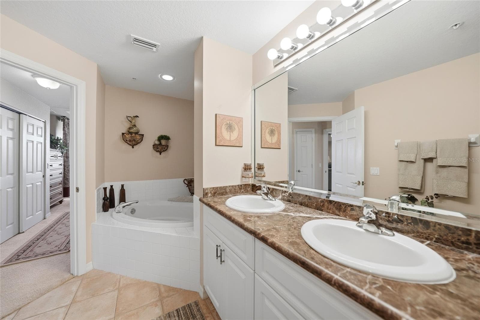 Condominium at 255 W END DR #3306, PUNTA GORDA, photo 21 of 53