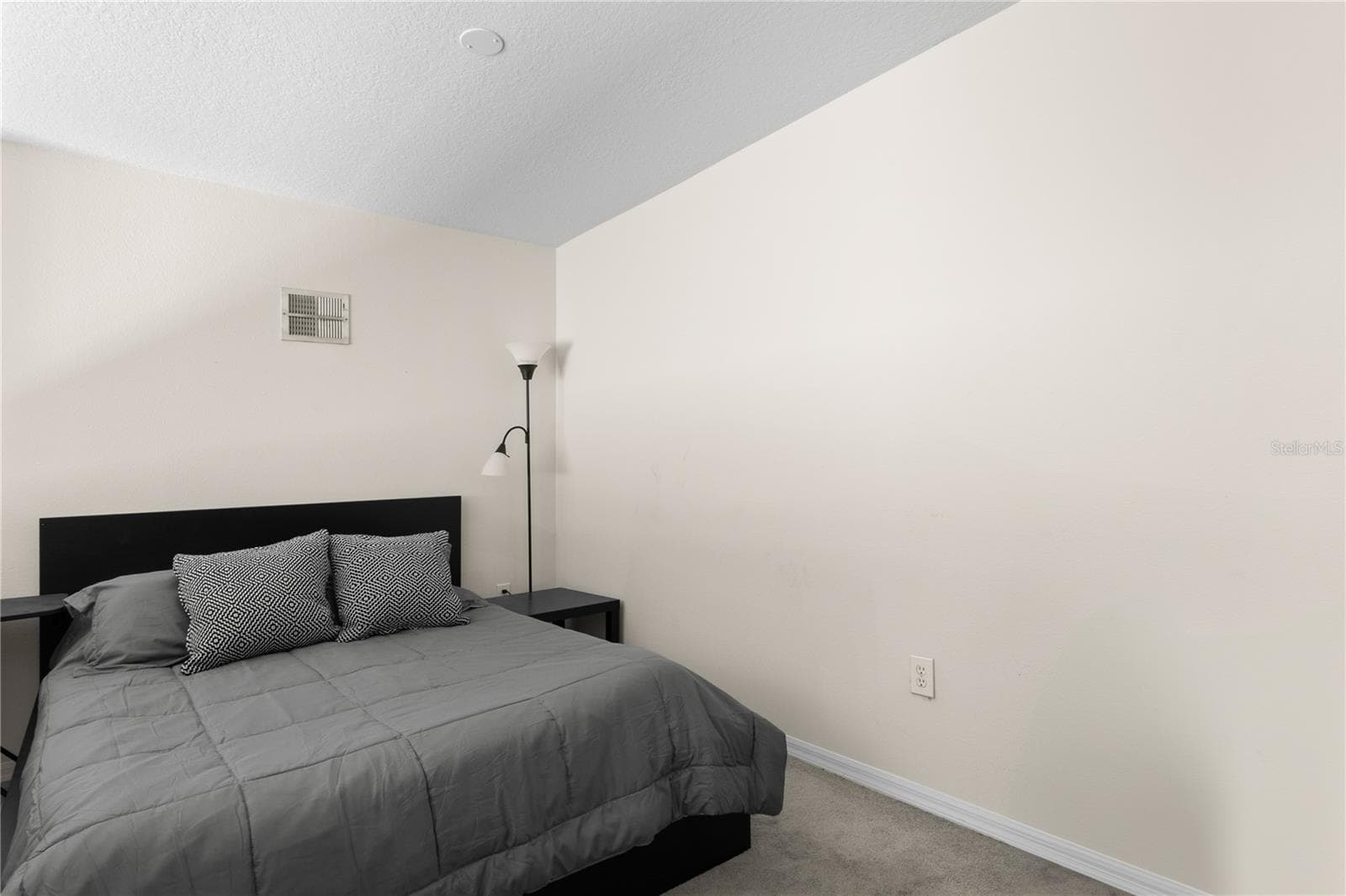 Condominium at 501 KNIGHTS RUN AVE #1310, TAMPA, photo 22 of 33