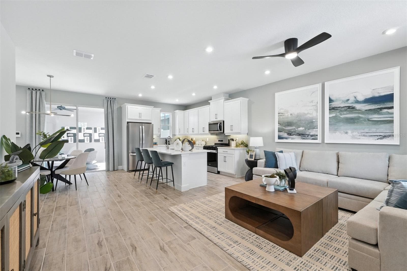 Island Village Amelia Model Great Room - 1792 HEADLAND LOOP, CELEBRATION