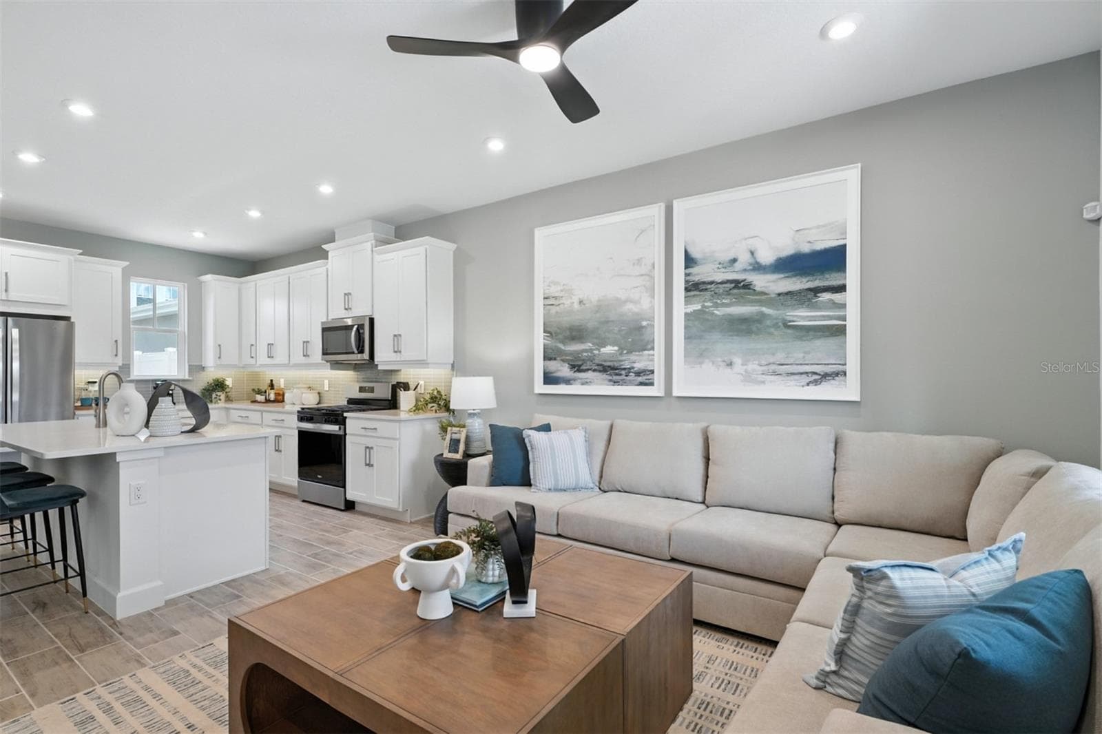 Island Village Amelia Model Great Room - 1792 HEADLAND LOOP, CELEBRATION