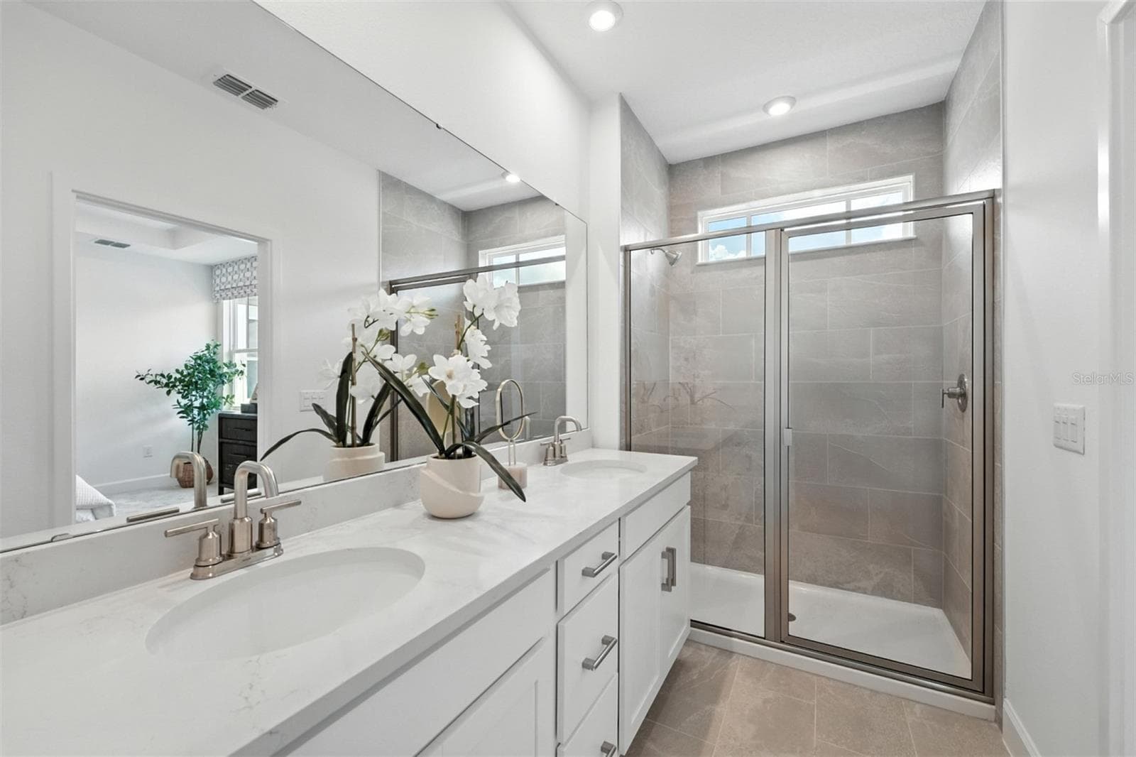 Island Village Amelia Model Primary Bathroom - 1792 HEADLAND LOOP, CELEBRATION