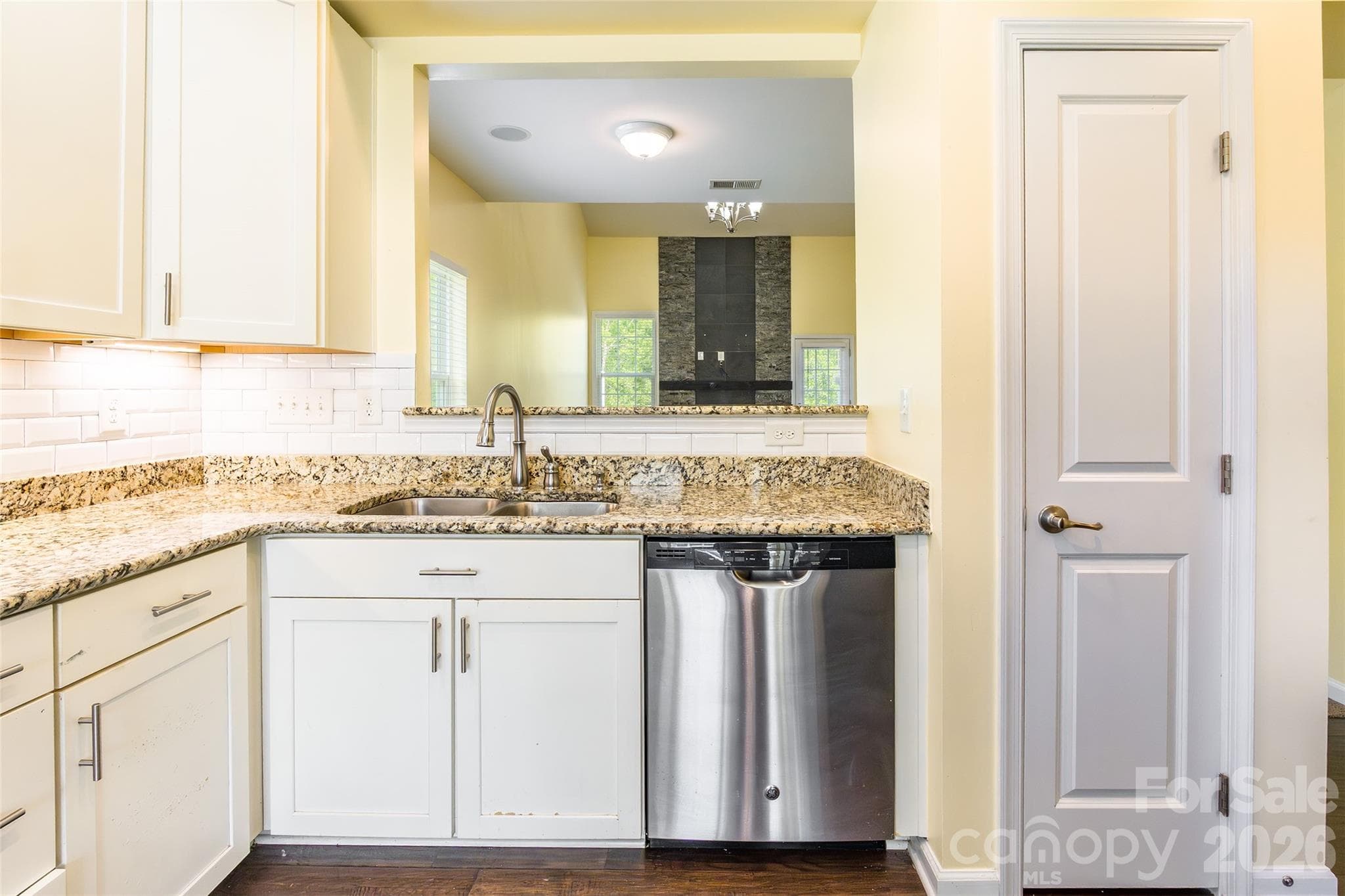 Townhouse at Charlotte, photo 8 of 35