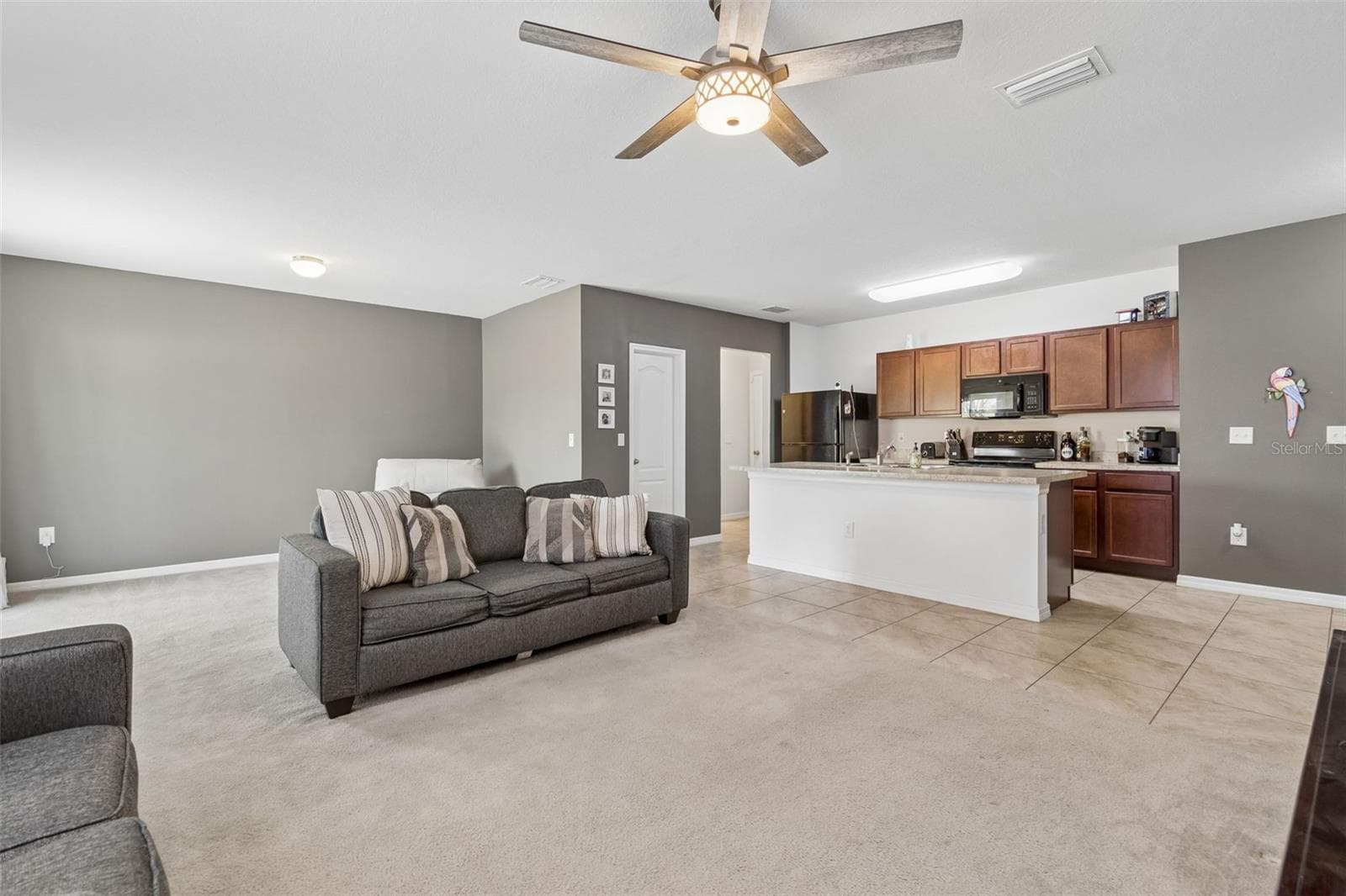 Single Family Residence at 11926 GRAND KEMPSTON DR, GIBSONTON, photo 12 of 57