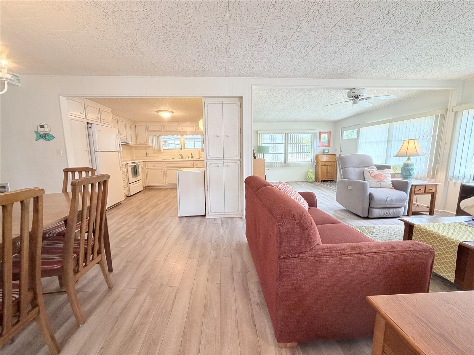 Mobile Home at 2331 BELLEAIR RD #529, CLEARWATER, photo 17 of 52