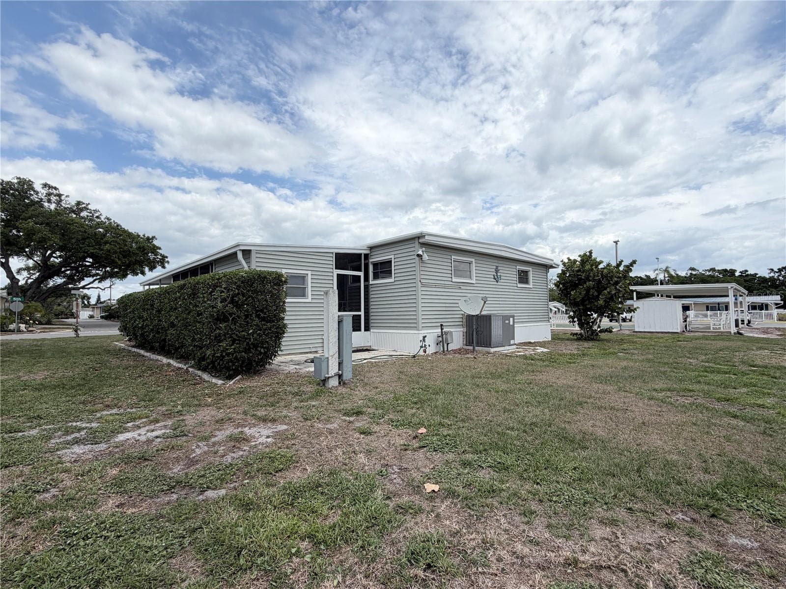 Mobile Home at 2331 BELLEAIR RD #529, CLEARWATER, photo 42 of 52