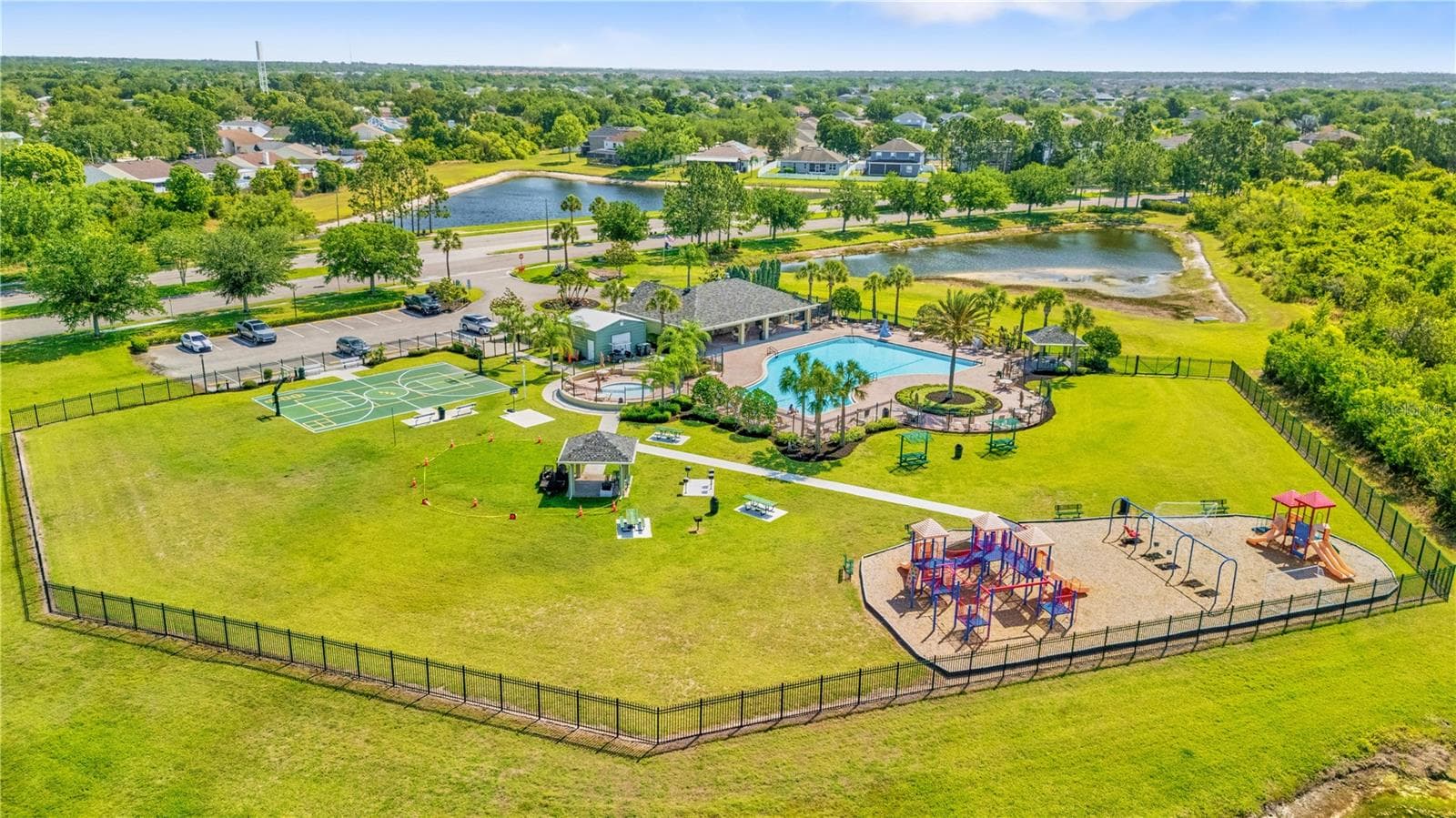 Single Family Residence at 13830 MOONSTONE CANYON DR, RIVERVIEW, photo 64 of 74