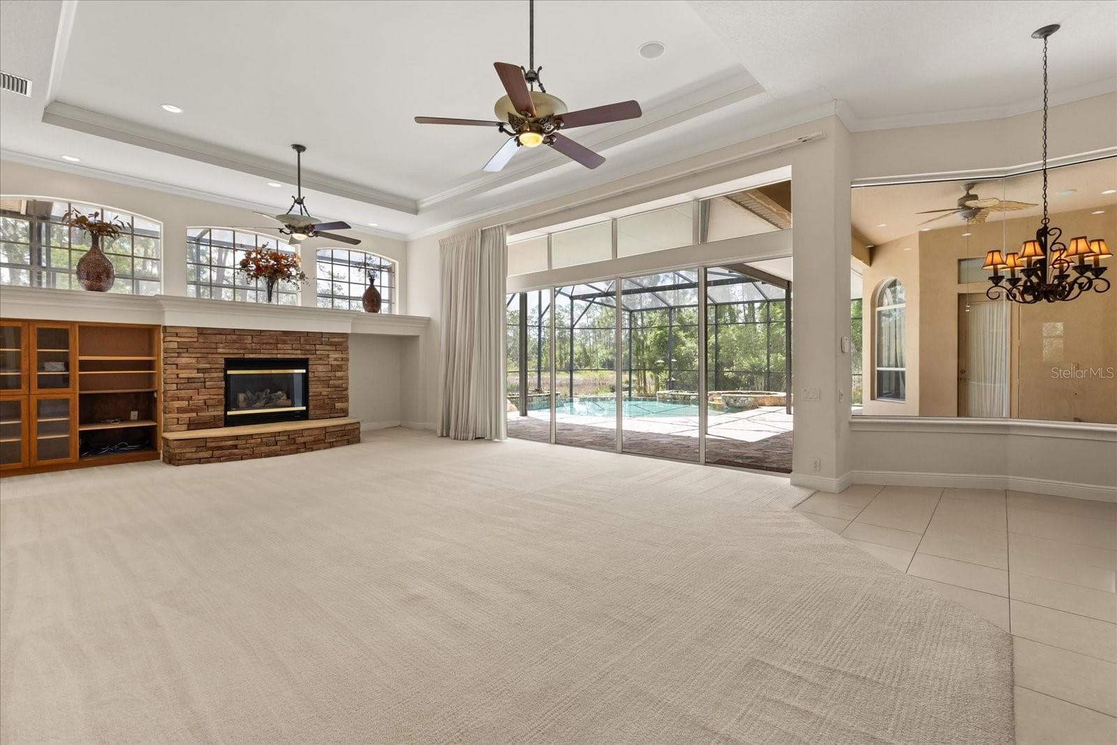 Single Family Residence at 420 VALLEY STREAM DR, GENEVA, photo 2 of 57
