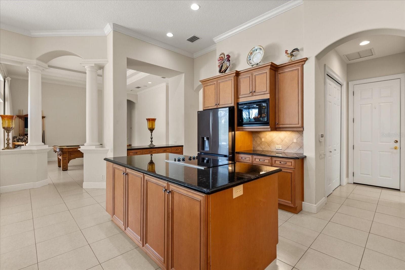 Single Family Residence at 420 VALLEY STREAM DR, GENEVA, photo 15 of 57