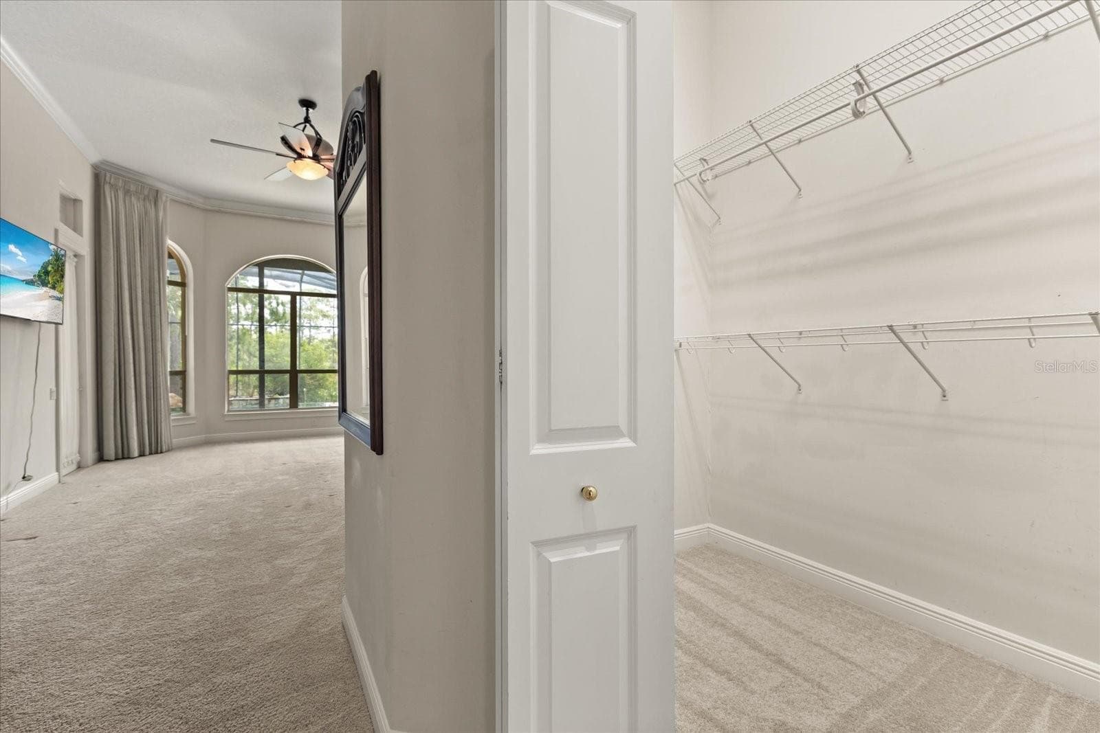 Single Family Residence at 420 VALLEY STREAM DR, GENEVA, photo 23 of 57