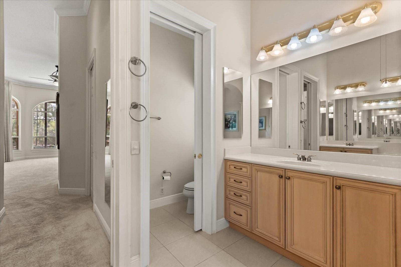 Single Family Residence at 420 VALLEY STREAM DR, GENEVA, photo 26 of 57