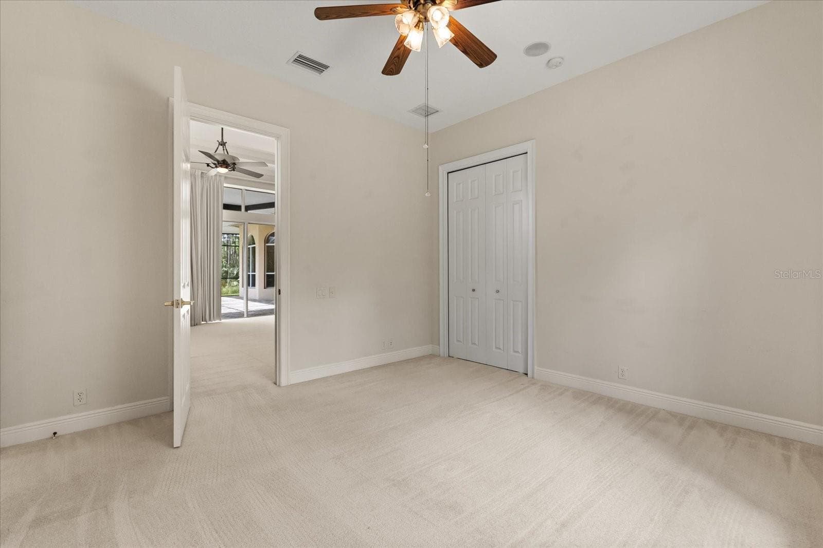 Single Family Residence at 420 VALLEY STREAM DR, GENEVA, photo 29 of 57