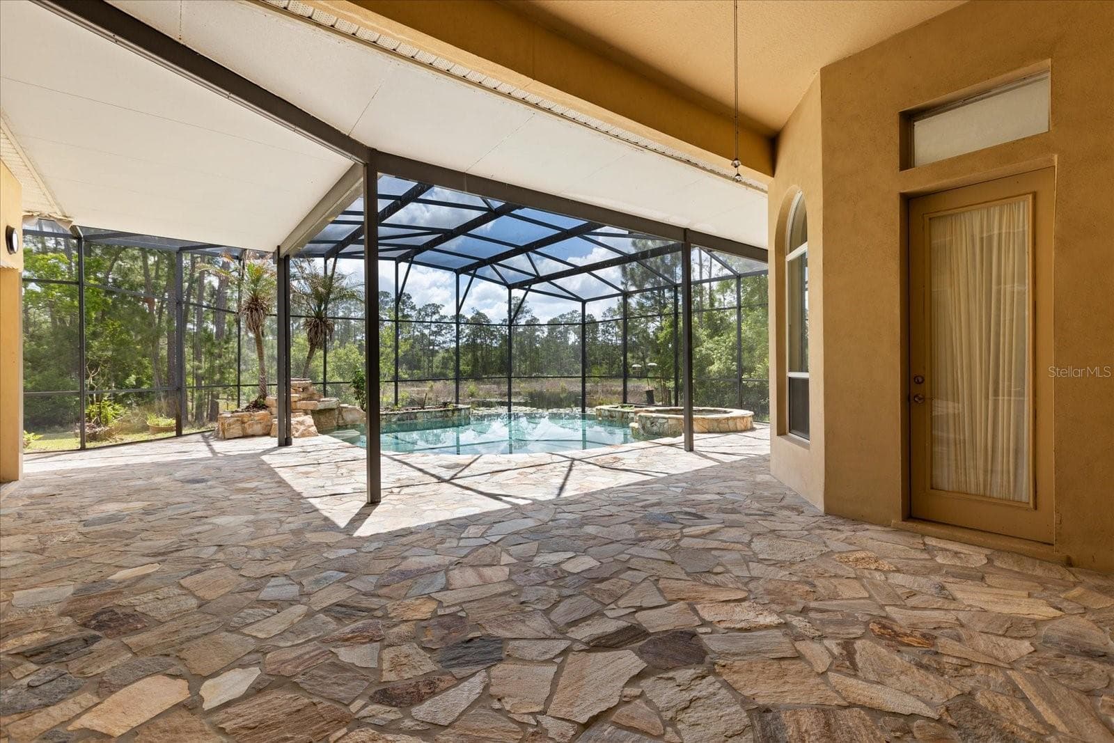 Single Family Residence at 420 VALLEY STREAM DR, GENEVA, photo 4 of 57