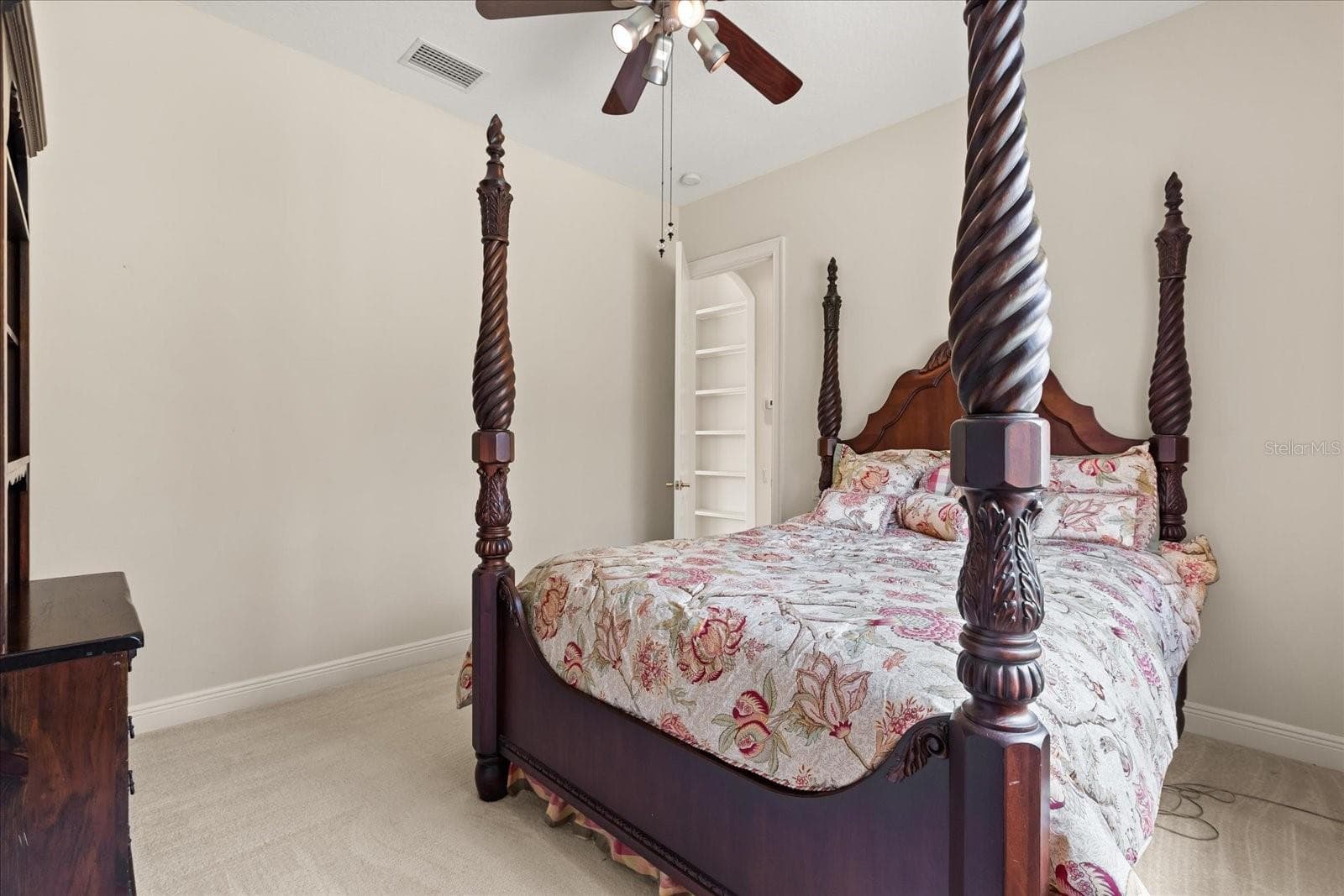 Single Family Residence at 420 VALLEY STREAM DR, GENEVA, photo 35 of 57