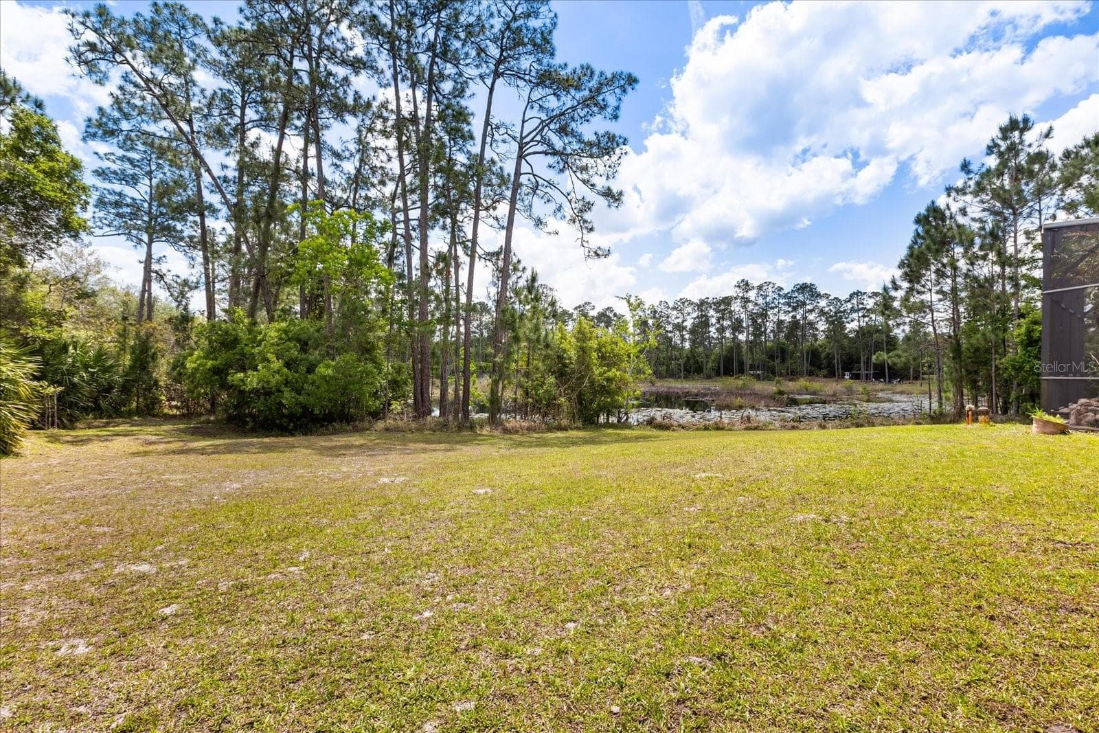 Single Family Residence at 420 VALLEY STREAM DR, GENEVA, photo 53 of 57