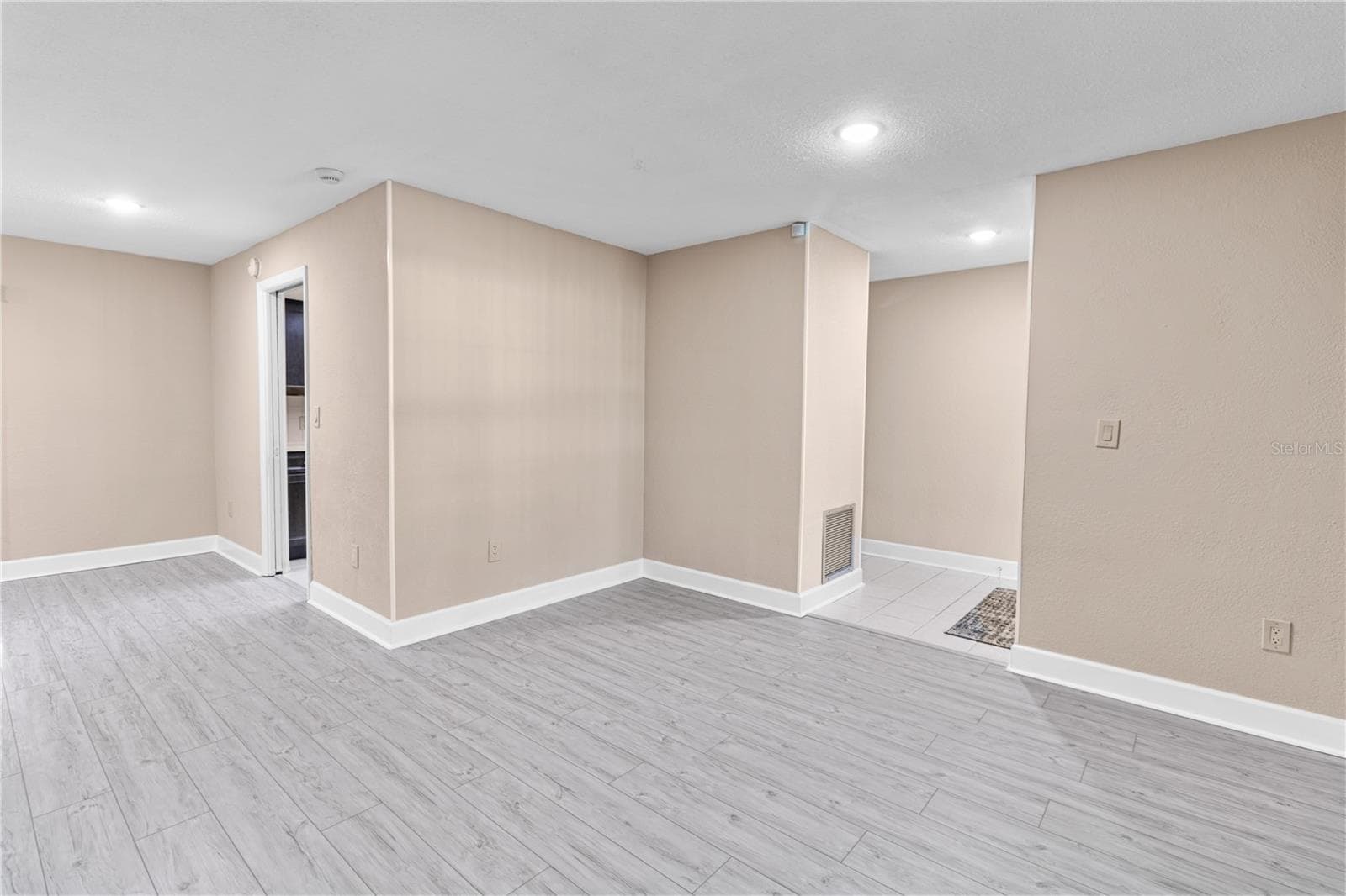Single Family Residence at 1929 VALENCIA WAY, CLEARWATER, photo 14 of 45