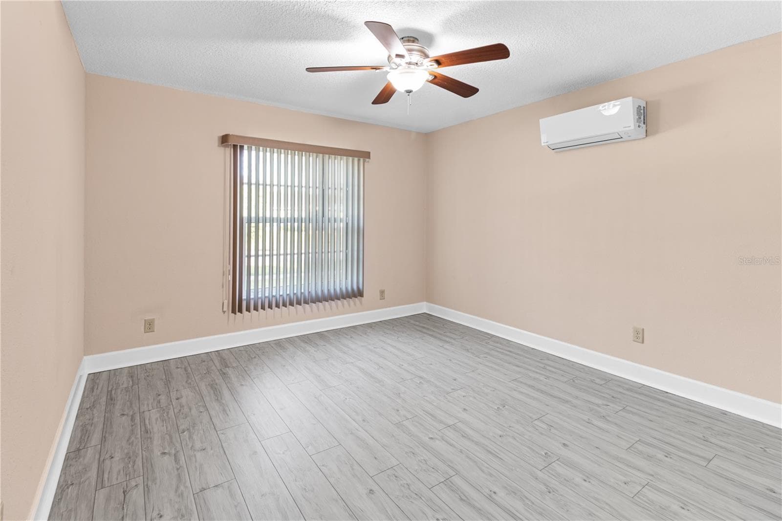 Single Family Residence at 1929 VALENCIA WAY, CLEARWATER, photo 18 of 45