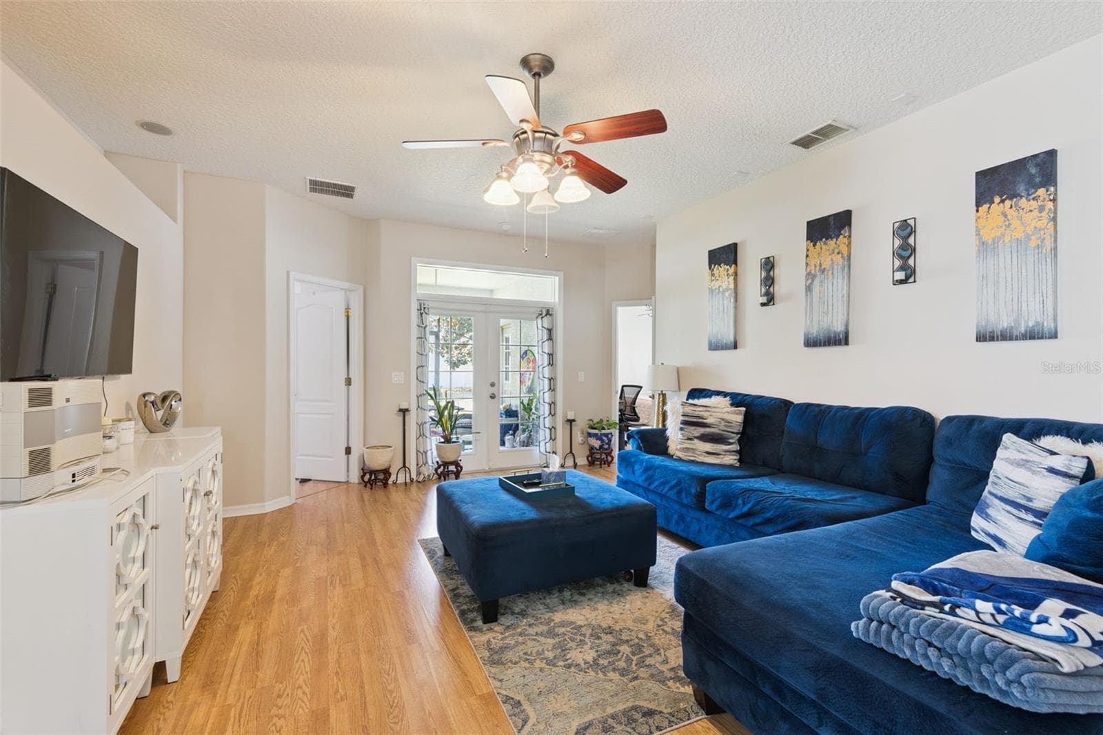 Single Family Residence at 6220 BELDON DR, MOUNT DORA, photo 8 of 25
