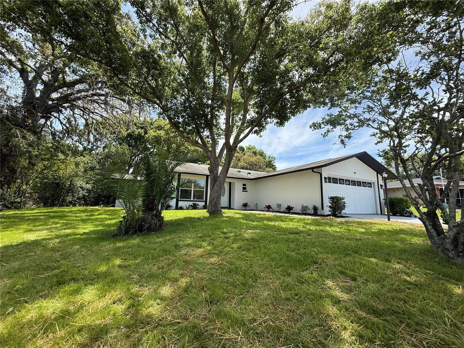 Single Family Residence at 10501 HARDWOOD CT, PORT RICHEY, photo 3 of 58