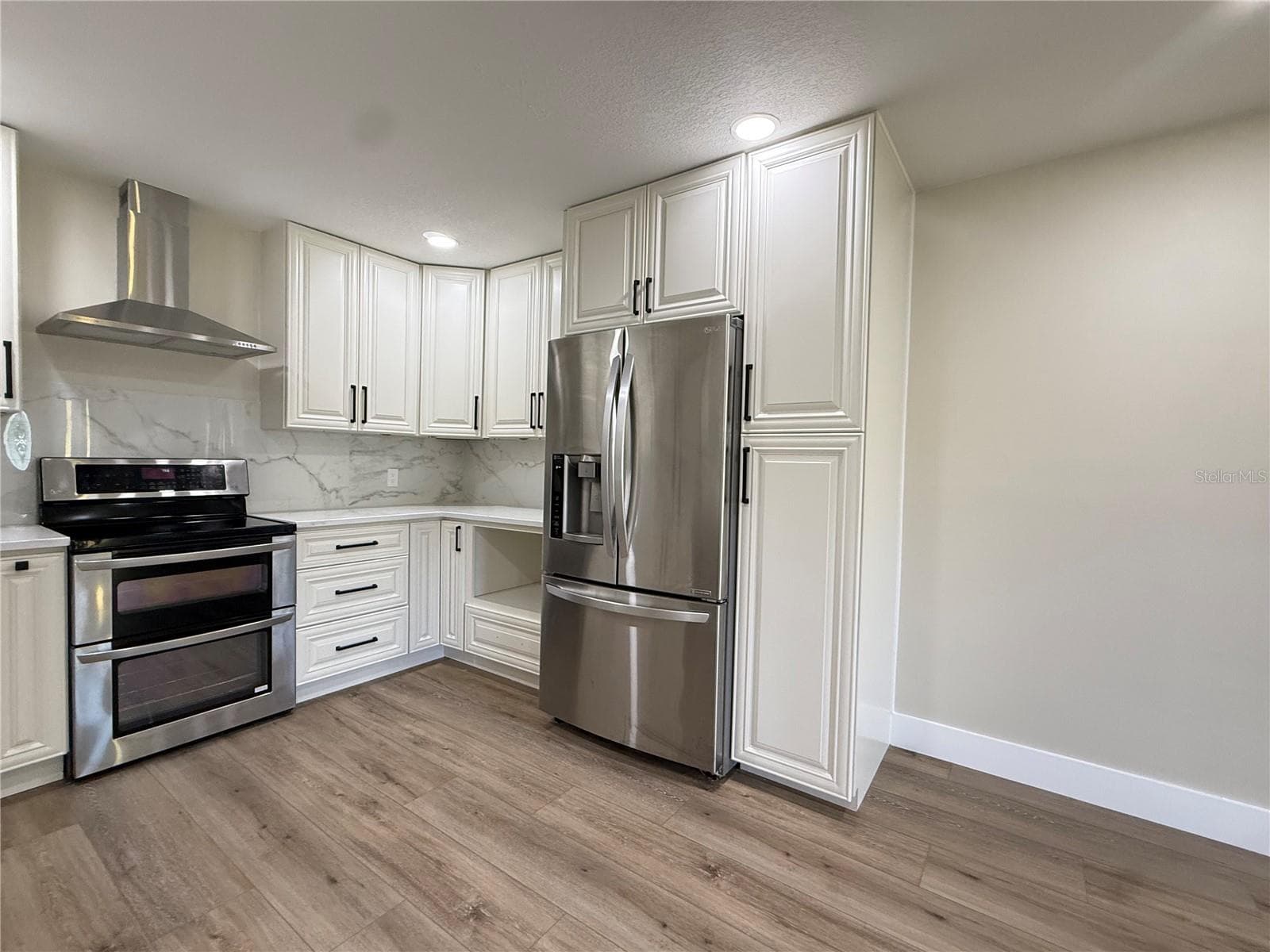 Single Family Residence at 10501 HARDWOOD CT, PORT RICHEY, photo 13 of 58