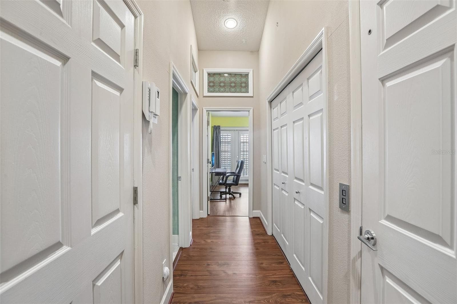 Townhouse at 113 YACHT CLUB CIR, NORTH REDINGTON BEACH, photo 17 of 47