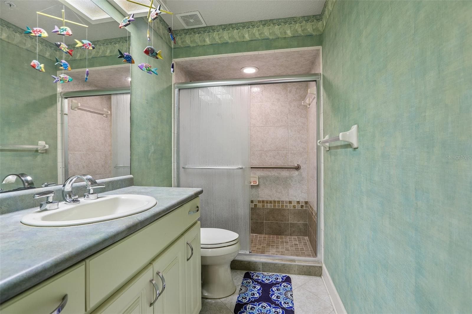 Townhouse at 113 YACHT CLUB CIR, NORTH REDINGTON BEACH, photo 19 of 47