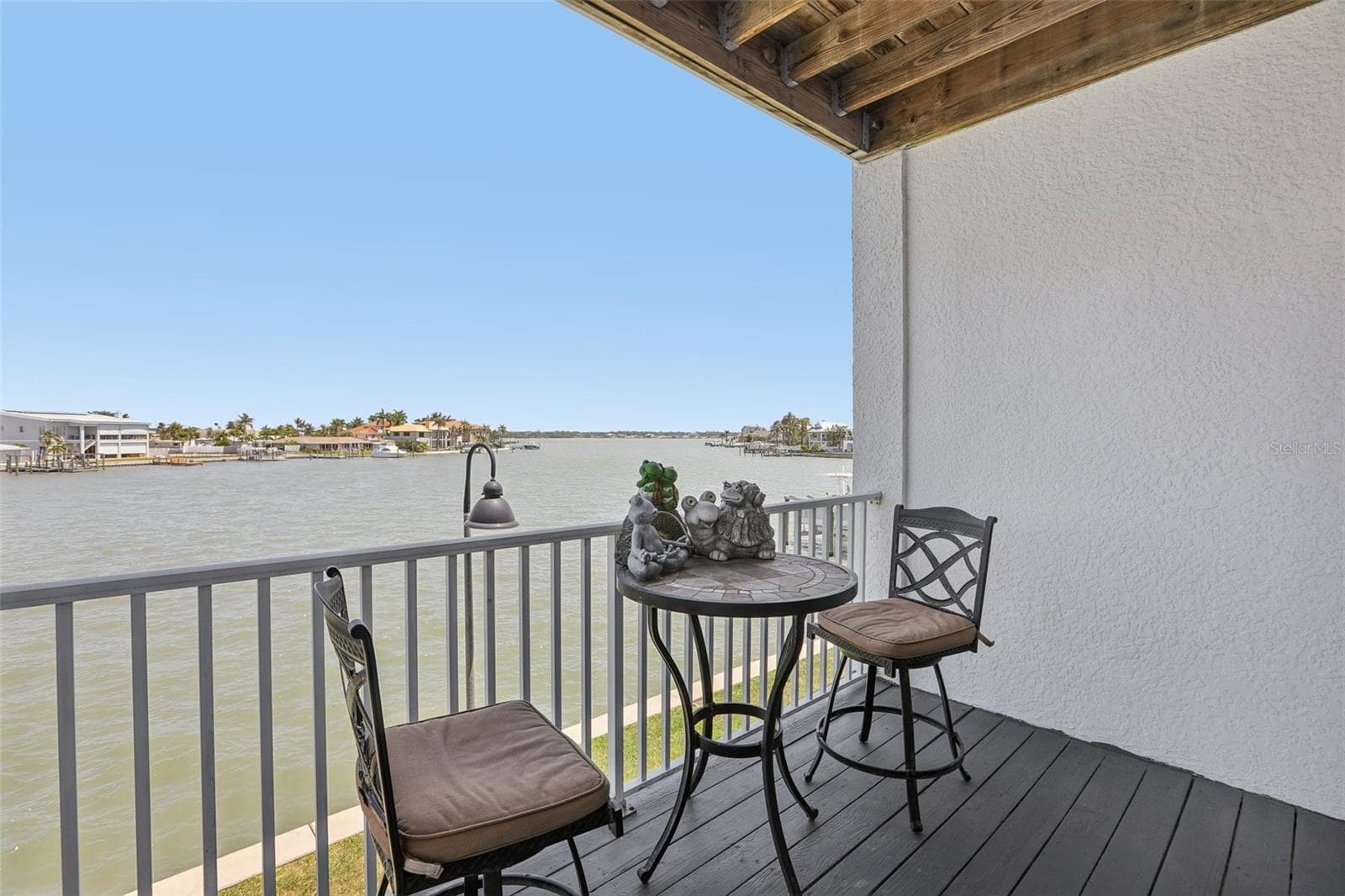 Townhouse at 113 YACHT CLUB CIR, NORTH REDINGTON BEACH, photo 32 of 47