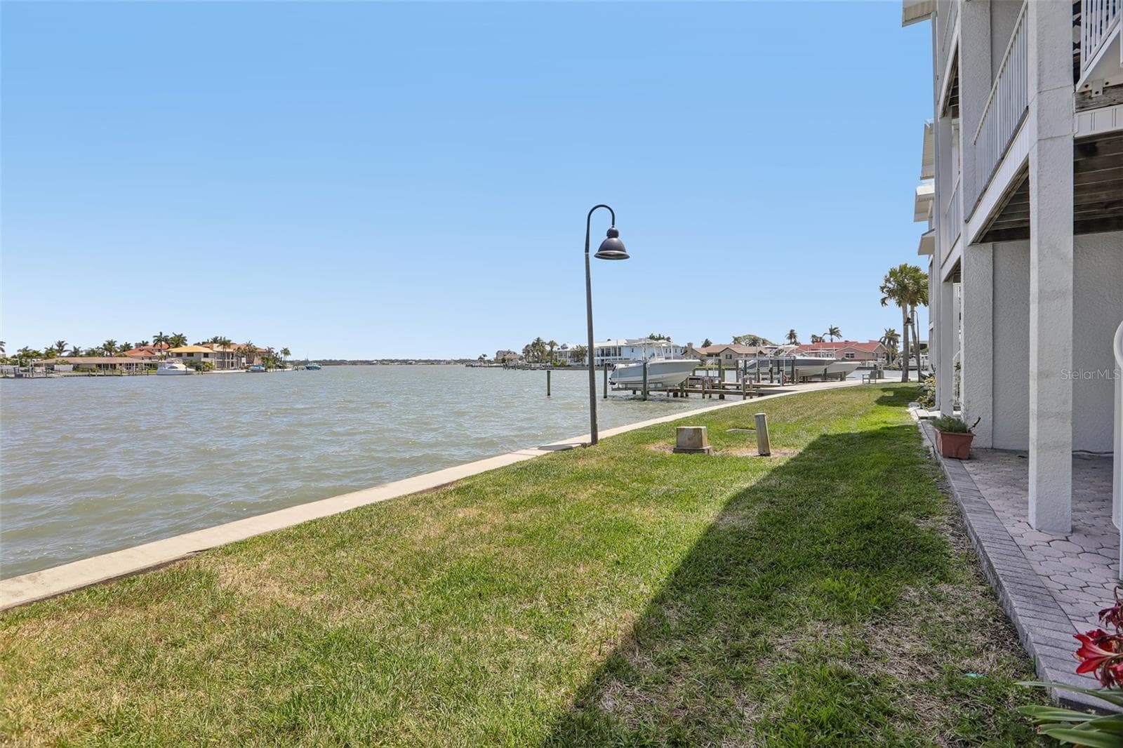 Townhouse at 113 YACHT CLUB CIR, NORTH REDINGTON BEACH, photo 39 of 47