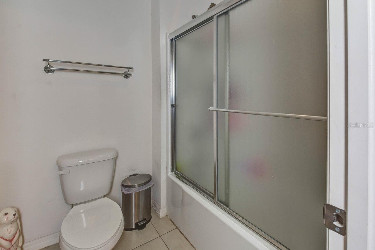 3rd Bathroom - 831 OAK HOLLOW LOOP, DELAND