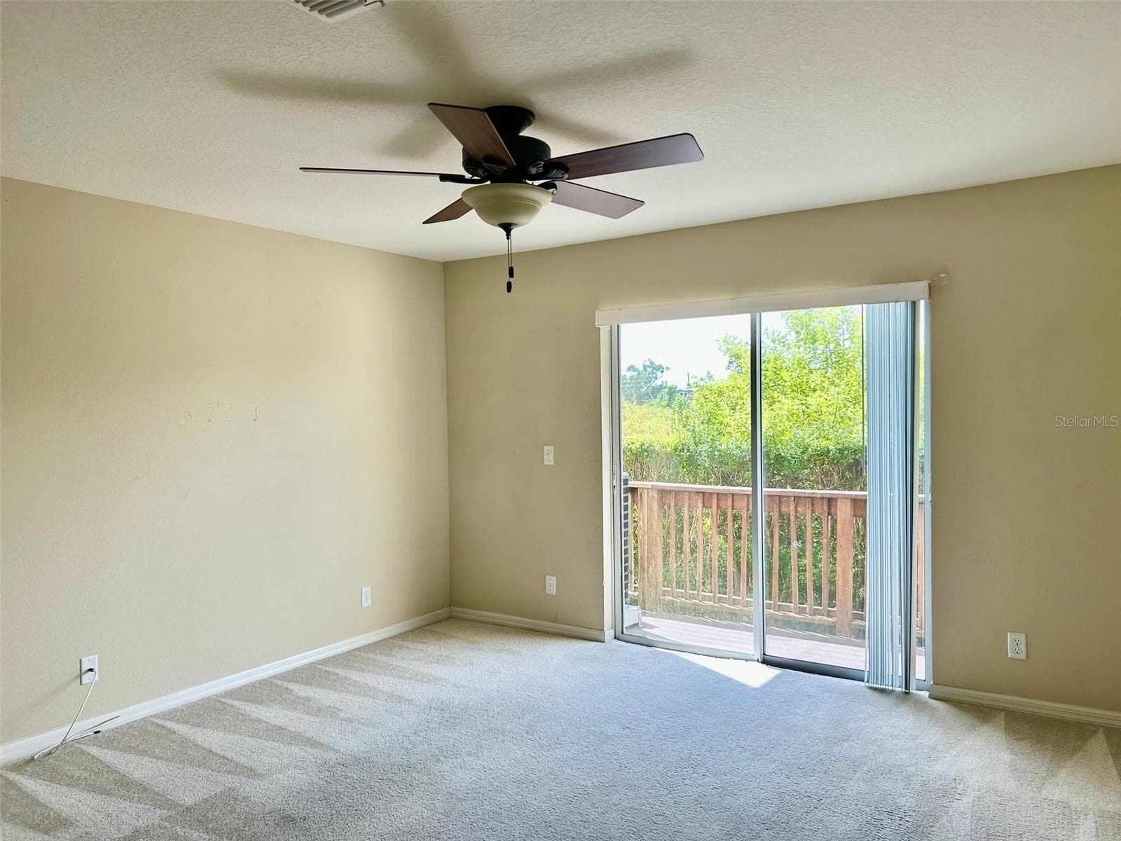 Great Room - 2078 SUN DOWN DR, CLEARWATER