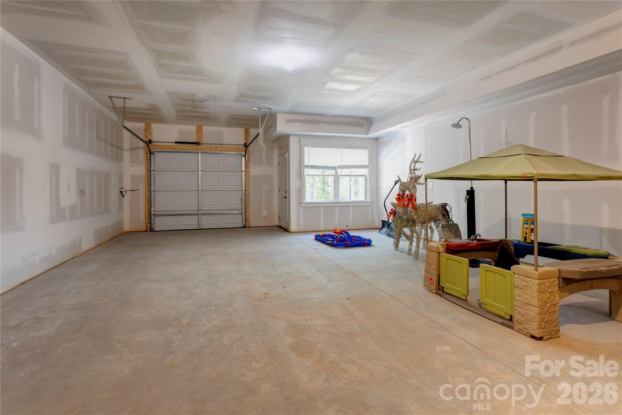 Third Garage Space in Basement with extra storage - Charlotte