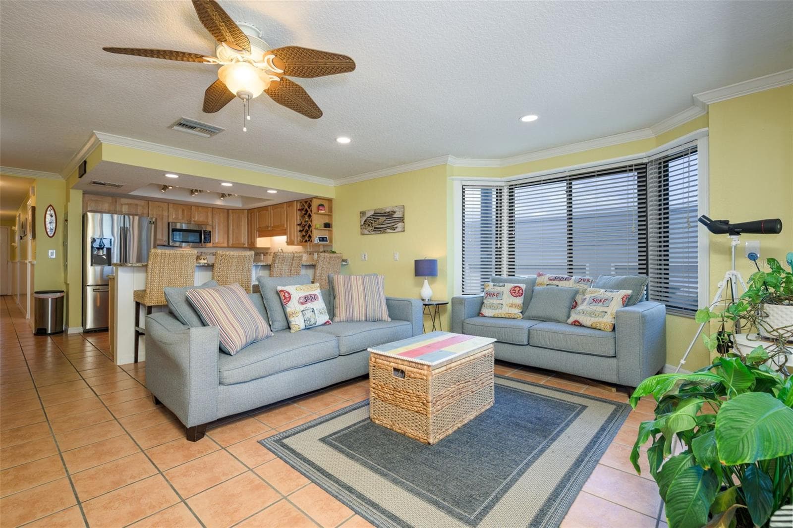Spacious and open floor plan! - 4421 S ATLANTIC AVE #A2, PONCE INLET