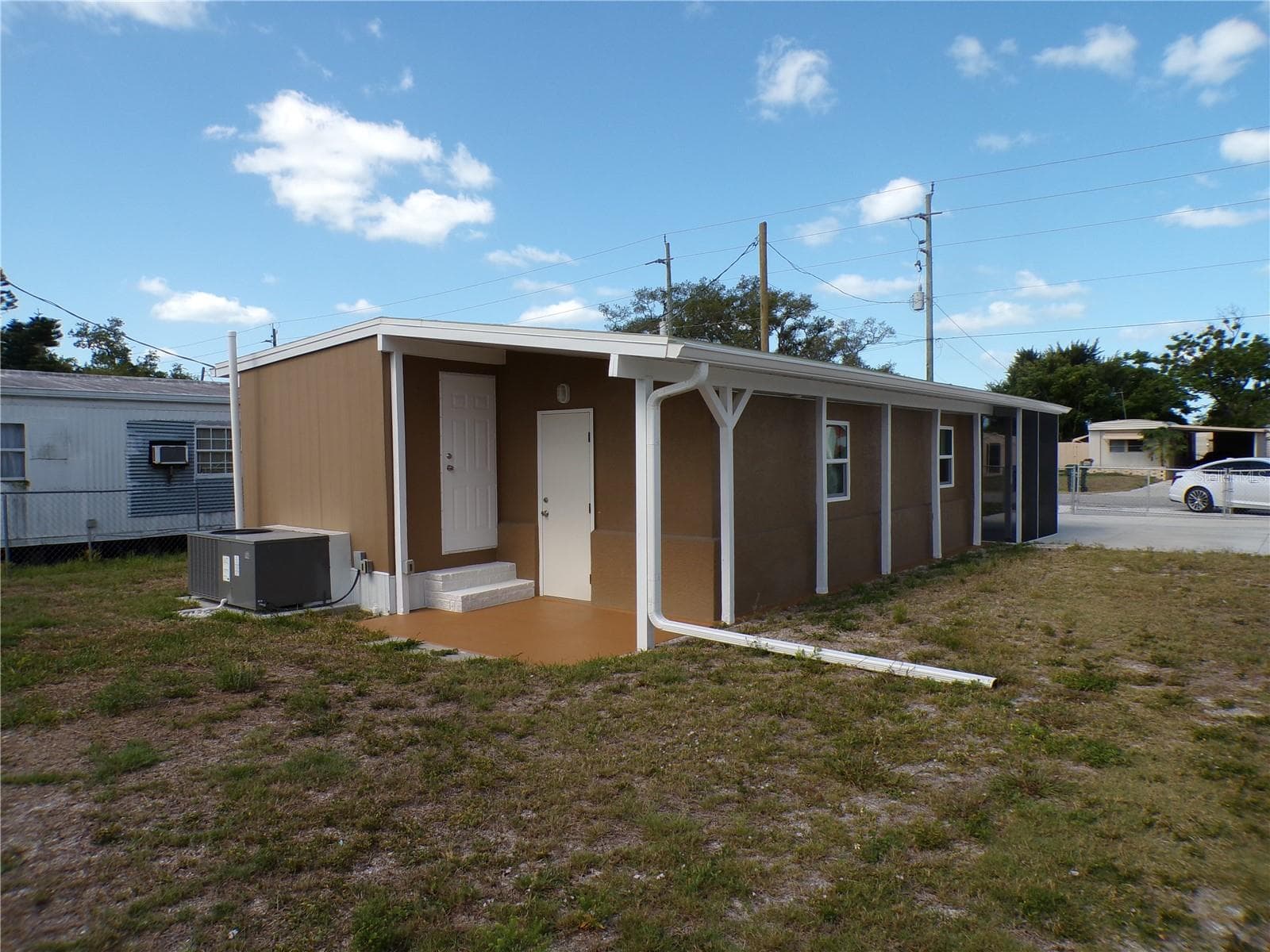 Manufactured Home at 206 RAVENNA ST N, NOKOMIS, photo 5 of 26